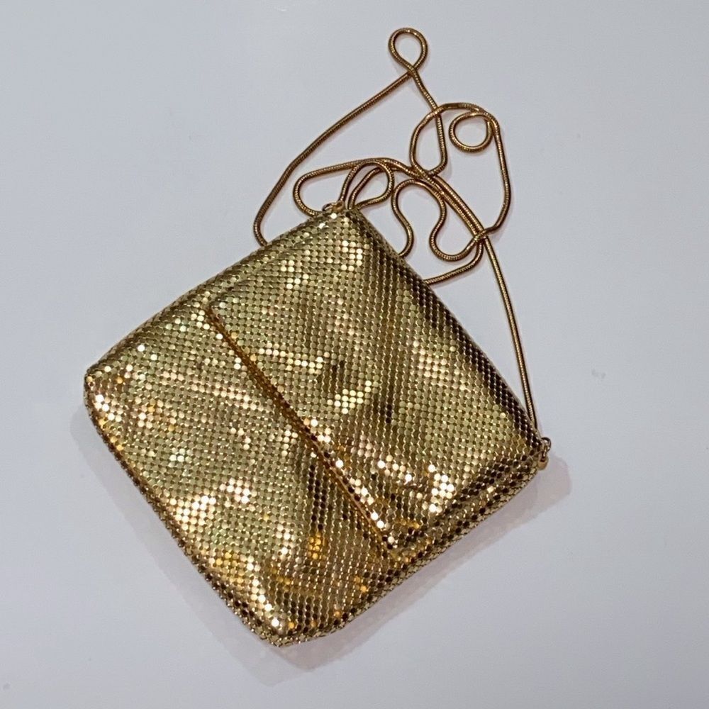 VTG U.S.PAT.4453294 AND OTHERS MAGNETIC SNP DESIGN IS A TRADEMARK 012710227 BAG